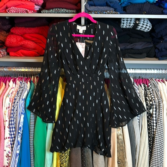 Band of the Free black with gold/silver threads long sleeve v neck dress size XS - Picture 1 of 3